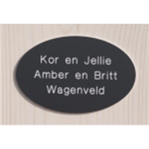 Kunststof sierplaten naambordjes. Afmeting 11,2 x 7,2 cm.