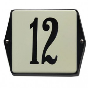 Emaille huisnummers oor. 